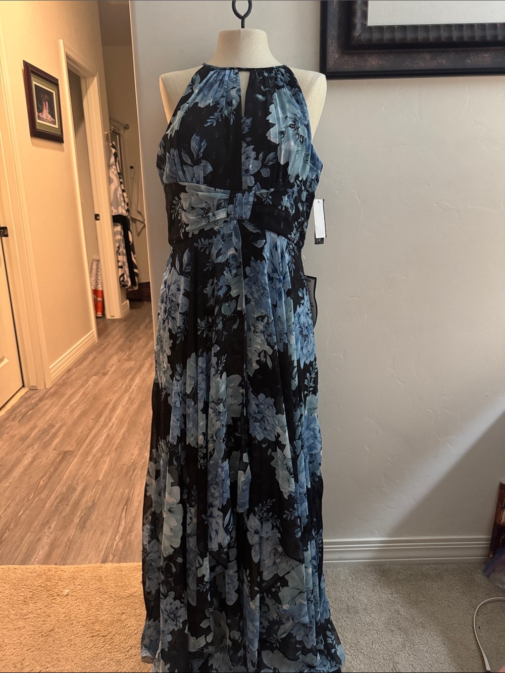RM RICHARDS NWT Floral Maxi Dress in navy size 8